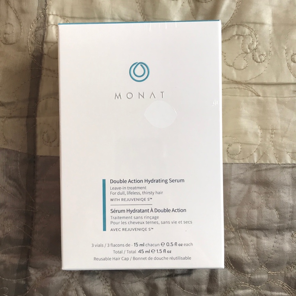 Monat hydrating system